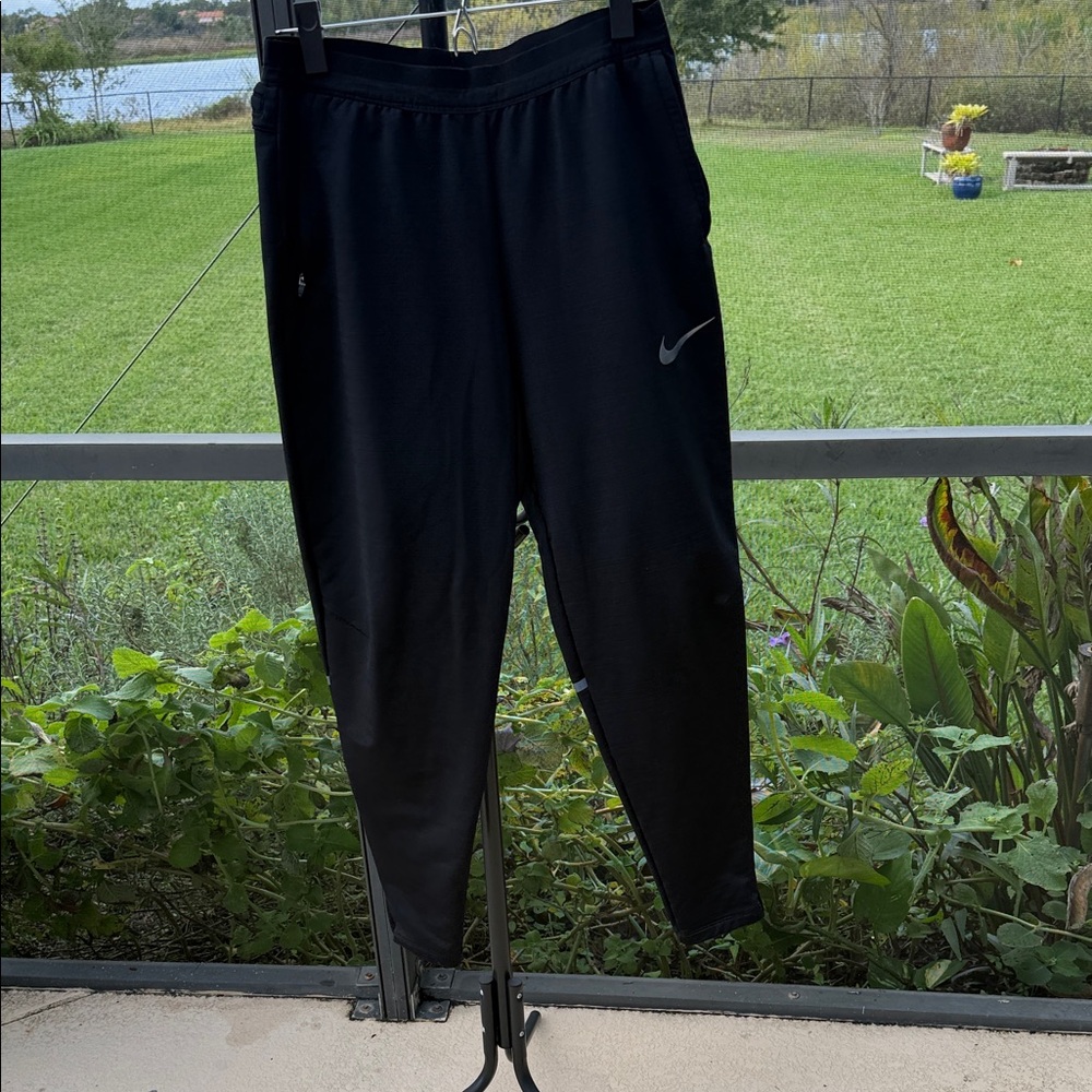 Nike Swoosh Black Sweat Pants